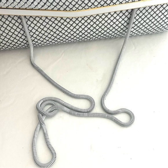 Mesh Evening Bag White Vintage Great Condition - Picture 8 of 8